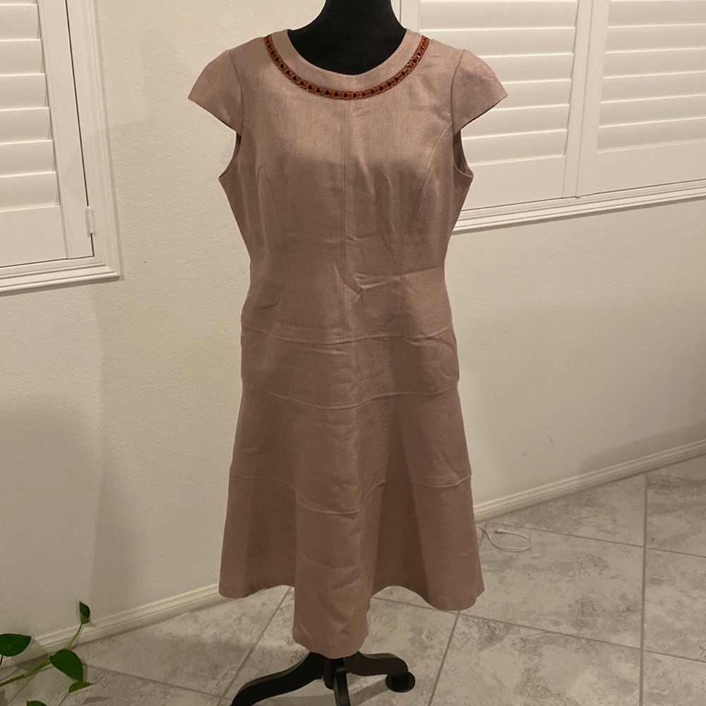 Anne Klein size 14 tan and brown dress